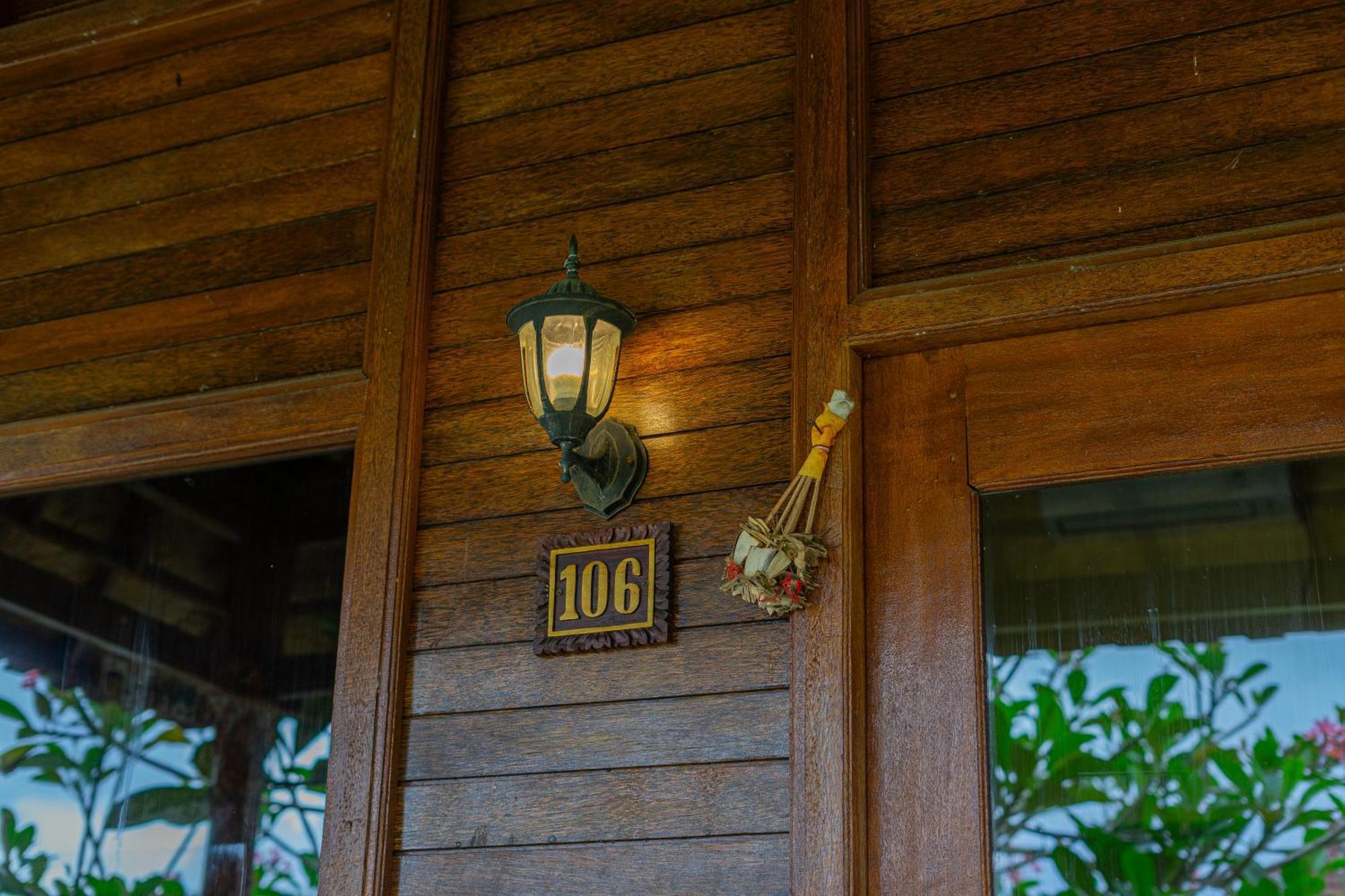 ริเจ็ต วิลลา บีช แอนด์ เรสเทอรองต์ Hotel Ped ภายนอก รูปภาพ